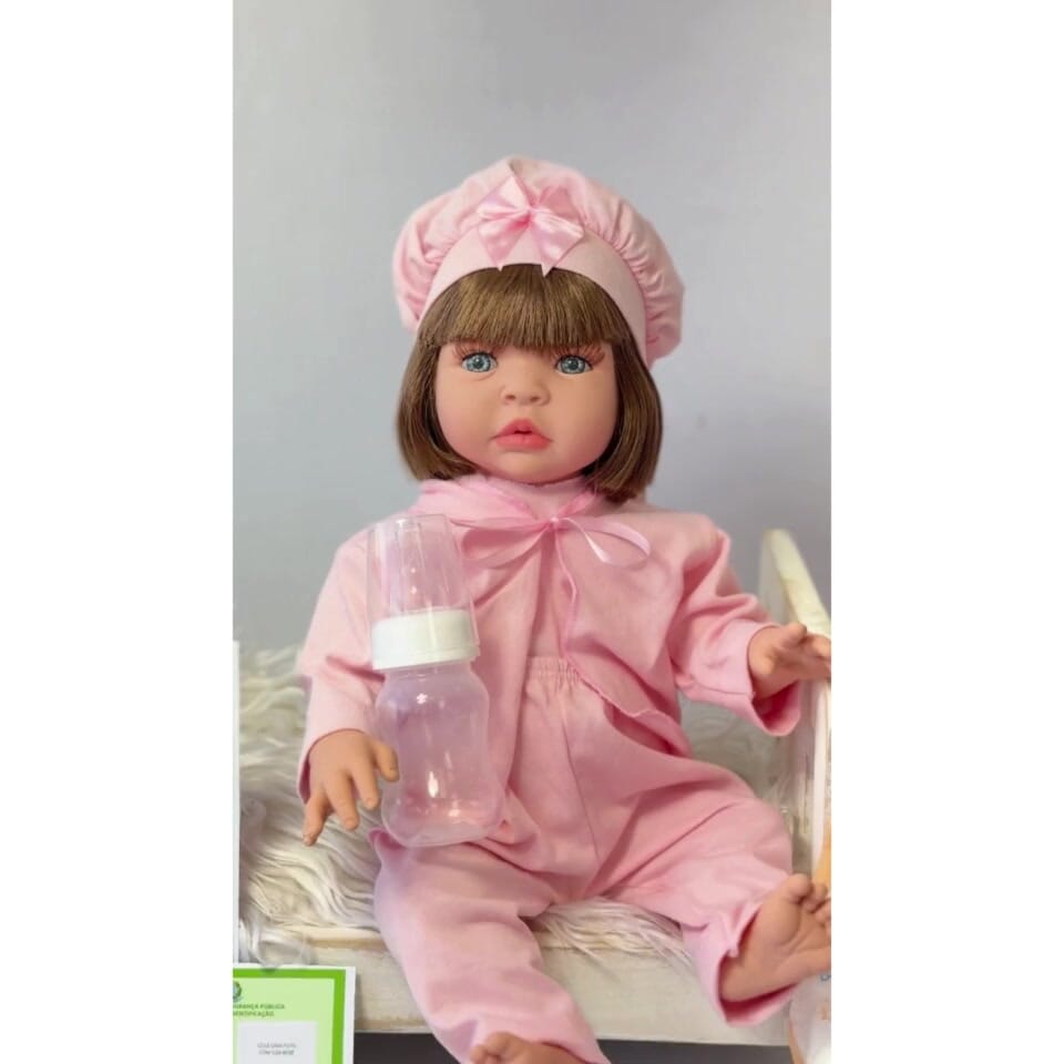 Boneca Bebê Reborn Silicone Bebe Barata Realista 100% Vinil siliconado + itens Superfacilita 
