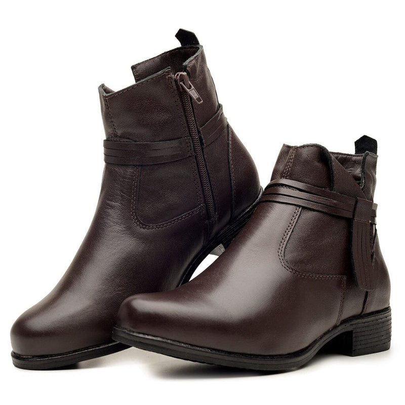 Bota Feminina Cano Curto em Couro Legítimo Coturno com Zíper – Conforto e Estilo para o Dia a Dia Bota Feminina Cano Curto em Couro Legítimo Coturno com Zíper – Conforto e Estilo para o Dia a Dia Superfacilita Café 33 