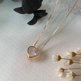 Colar Feminino Choker Coração Ponto De Luz Folheado a Ouro 18k