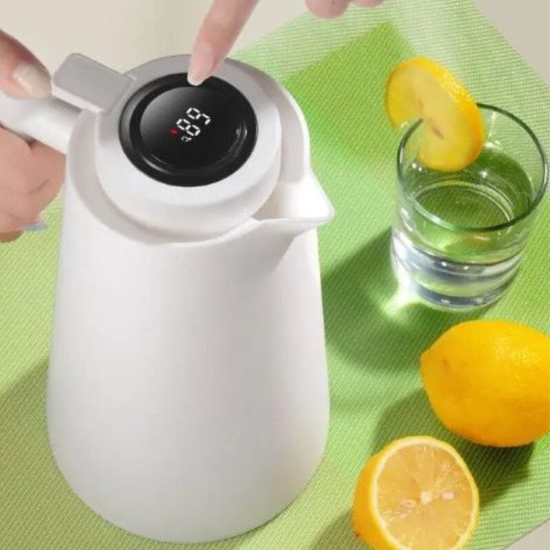 Garrafa Térmica Com Termômetro Digital – 1 Litro Garrafa Térmica Com Termômetro Digital – 1 Litro Superfacilita Branco 
