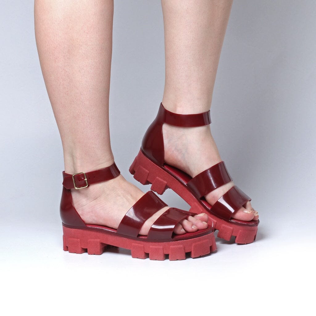 Sandália Feminina Model Tratorada Plataforma Com Palmilha Confort SH-06 - Sandália Feminina Model Tratorada Plataforma Com Palmilha Confort Superfacilita BORDO 33/34 