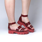 Sandália Feminina Model Tratorada Plataforma Com Palmilha Confort SH-06 - Sandália Feminina Model Tratorada Plataforma Com Palmilha Confort Superfacilita BORDO 33/34 