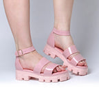 Sandália Feminina Model Tratorada Plataforma Com Palmilha Confort SH-06 - Sandália Feminina Model Tratorada Plataforma Com Palmilha Confort Superfacilita ROSE 33/34 