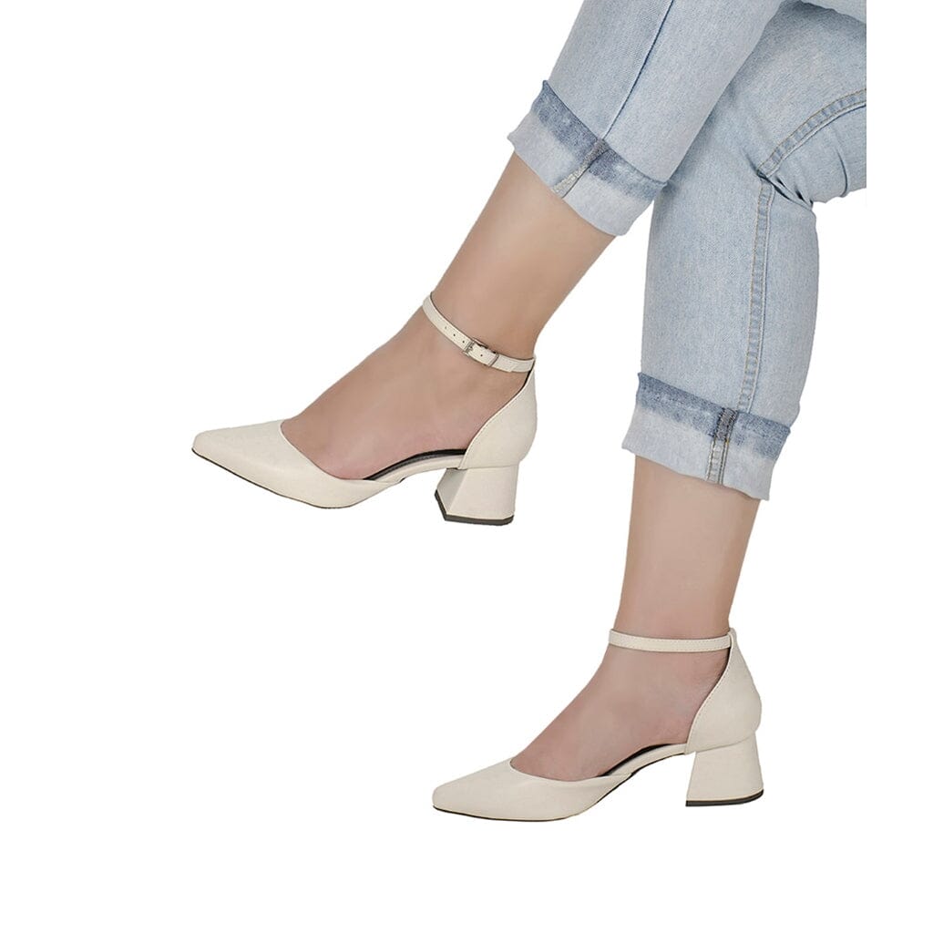 Scarpin Slingback Bico Fino Salto Baixo Scarpin Slingback Bico Fino Salto Baixo Superfacilita Off White 34 