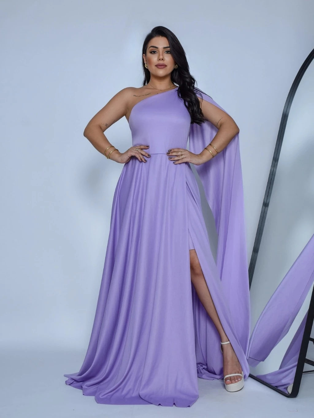Vestido Longo Festa com Manga Capa e Ombro Só Vestido Longo Festa com Manga Capa e Ombro Só Superfacilita Lilás M 