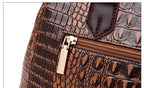 Bolsa Feminina de Couro Crocodile Luxo Bolsa F. de C. Crocodile Luxo M6 Superfacilita 