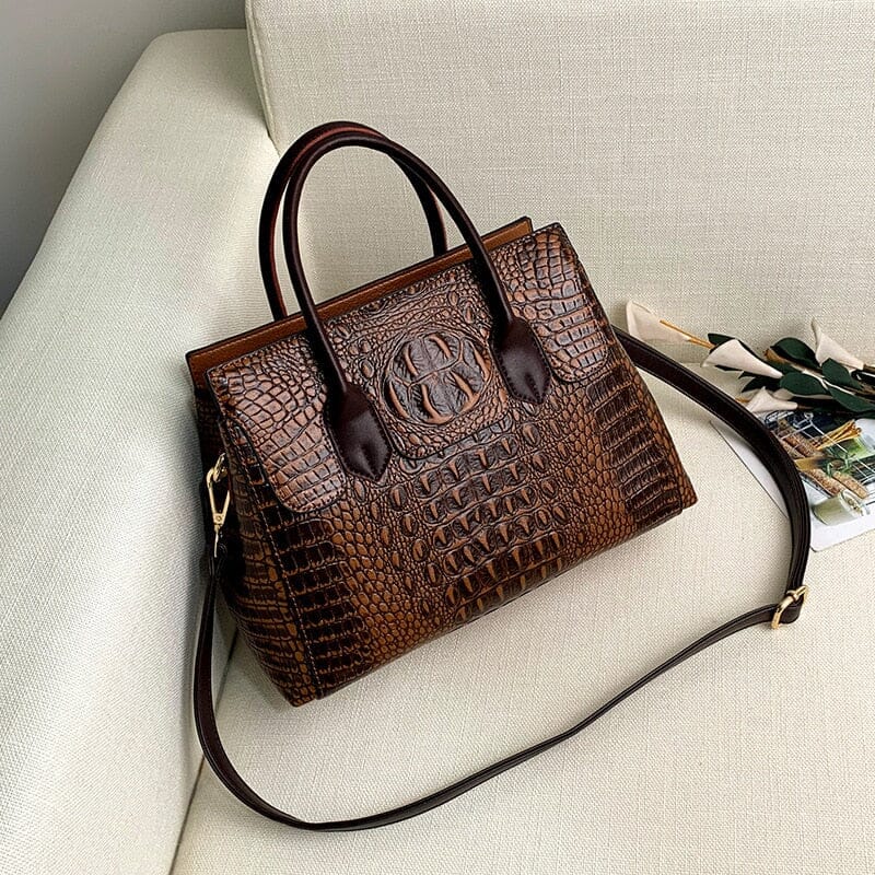 Bolsa Feminina de Couro Crocodile Luxo Bolsa F. de C. Crocodile Luxo M6 Superfacilita Marrom 