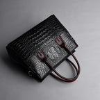 Bolsa Feminina de Couro Crocodile Luxo Bolsa F. de C. Crocodile Luxo M6 Superfacilita Preto 