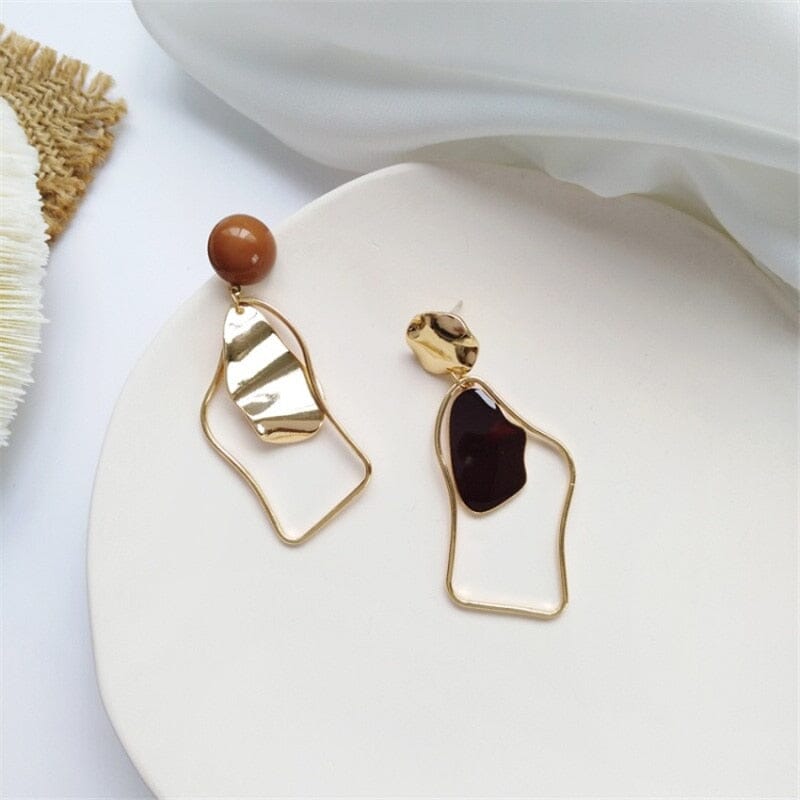 Brinco Contemporâneo Folheado a Ouro 18k Brinco Contemporâneo Folheado a Ouro 18k Superfacilita 