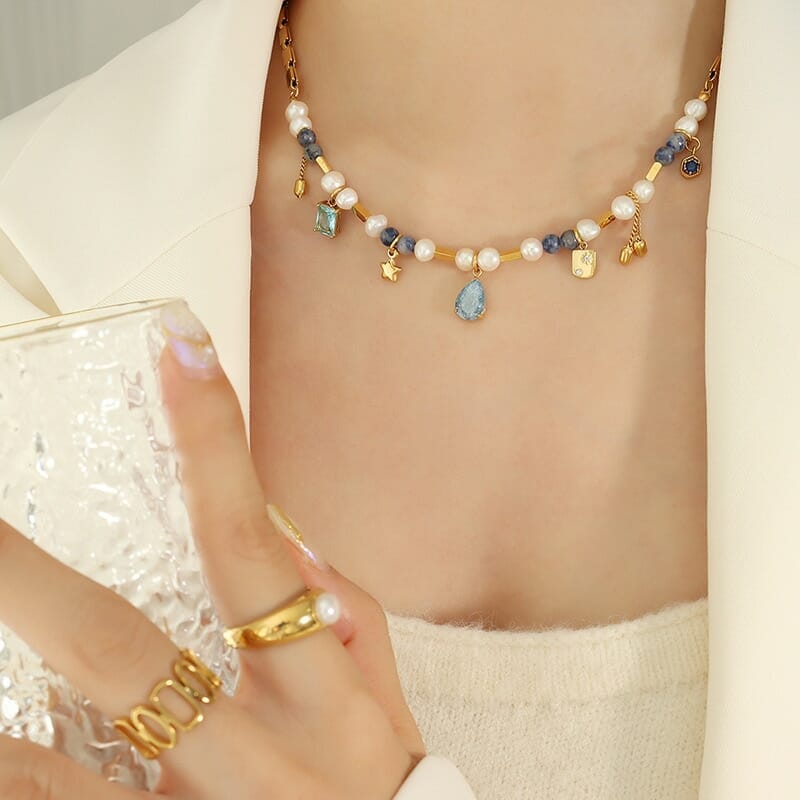 Colar Retro Francês com Pérolas e Zircônias Colar Retro Francês com Pérolas e Zircônias Superfacilita 